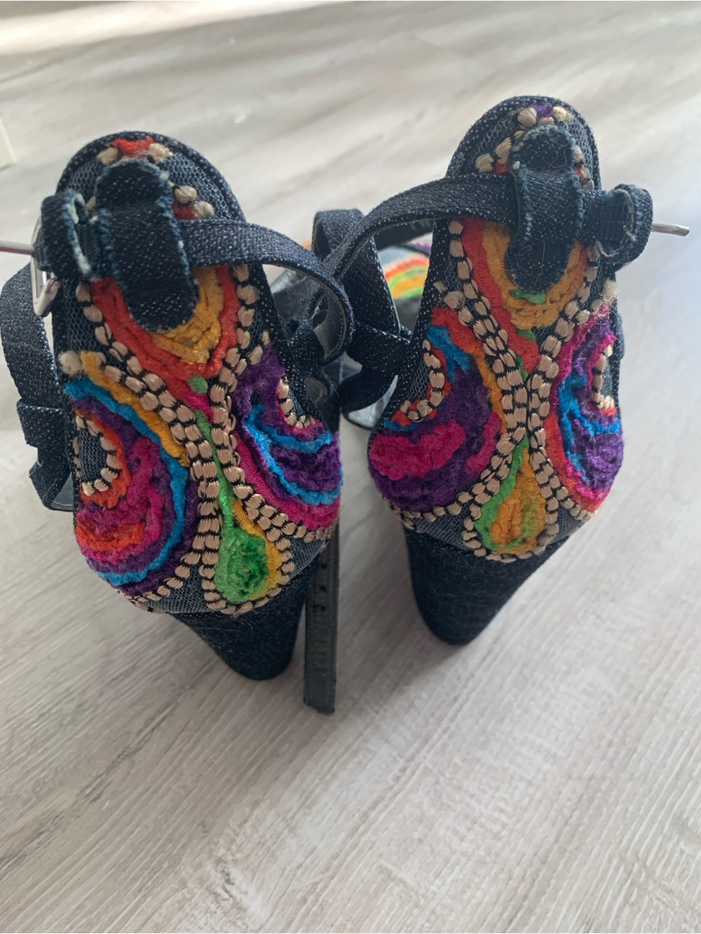 Stuart Weitzman Black Multicolor Embroidered Ankle-Tie Heels - Picture 3 of 7